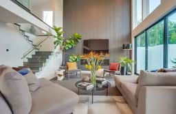 Troy Hill - Sleek & Modern Hollywood Hills Home with Stunning Views - Image 3