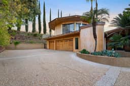 Via Vallarta - An Architecturally Significant California Modern Home - Image 4