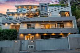 Willow Glen - Hollywood Hills Multi-Level Villa with Elevator, Theater & Pool - Image 2