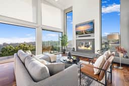 Summitridge - An Elegant Estate with Unobstructed City and Ocean Views - Image 3