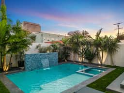 Lindenhurst - Timeless Escape in West Hollywood with Pool - Image 2