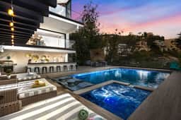 Franklin Modern - Hollywood Hills Estate with Theater, Pool, & Views - Image 2
