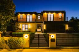 Varna Villa - Charming Sherman Oaks Retreat with Private Patio & Spa - Image 4
