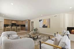 The Dona Modern - Prime Studio City Location with Indoor-Outdoor Flow - Image 3