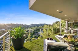 Beverly Horizon: Jet-Set Mid-Century Modern Oasis in the Hills - Image 3