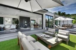 Round Valley Residence - Sherman Oaks Hillside Retreat with Pool and Spa - Image 2