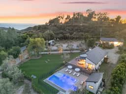 Lechusa - Secluded Creative Compound: Luxury 2-Acre Estate w/ Studio & Pool - Image 5