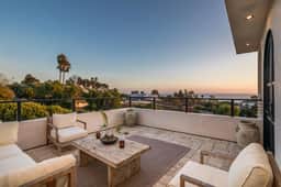 Villa Amara - Designer Malibu Estate with Ocean Views, Pool & Speakeasy - Image 4