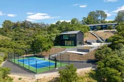 Oak Haven Sanctuary - Grand Estate with Pool, Guest House & Scenic Views - Image 4