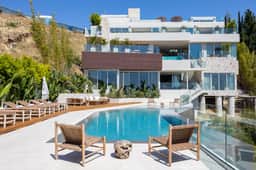 Blue Lagoon: Ultra-Luxury View Estate Steps from the Sunset Strip - Image 5