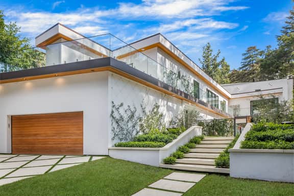 Laurel Canyon -  Architectural Modern Estate with Pool & Landscaped Garden - Image 4