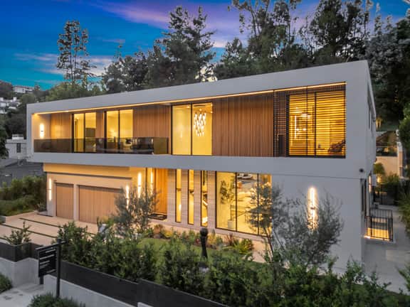 Hutton Modern - Architectural Masterpiece 5BD/8BA Private & Gated Oasis - Image 5