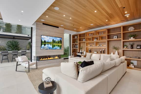 Hutton Modern - Architectural Masterpiece 5BD/8BA Private & Gated Oasis - Image 3