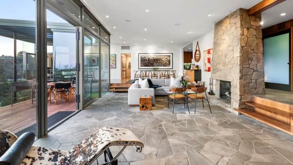 Waynecrest - A True Gem of Architectural Quality in Beverly Hills - Image 3
