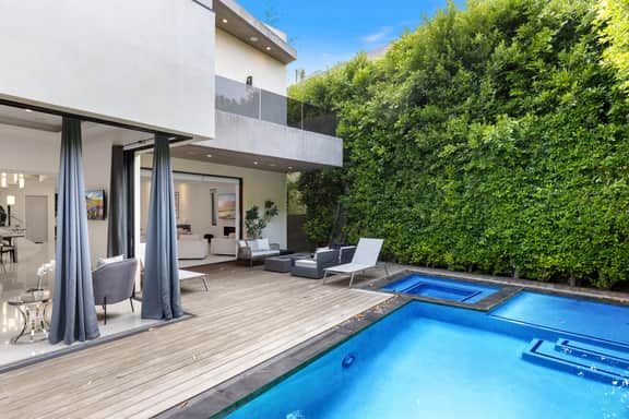 Harper - Unparalleled Luxury Living in a Contemporary Modern Villa - Image 2