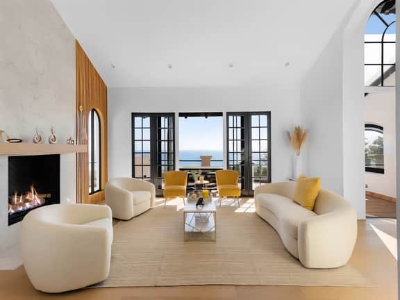 Villa Costera - Malibu Lookout Mediterranean with Multi-Level Living - Image 3