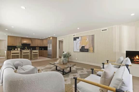 The Dona Modern - Prime Studio City Location with Indoor-Outdoor Flow - Image 3