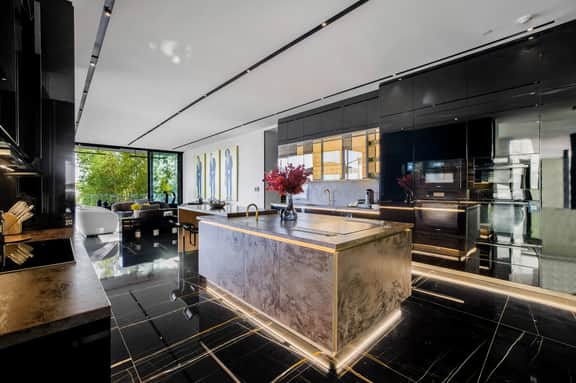 London Dream: Glamorous Sunset Strip Modern Compound with Theater, Pool & Spa - Image 5