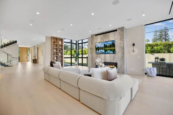 Amestoy Modern: Stunning 4BR Estate with Theater & Gym - Image 3
