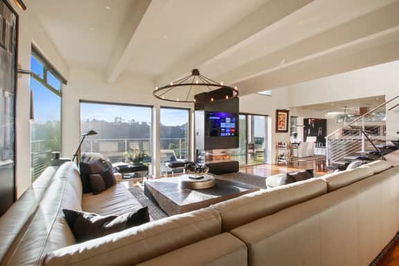 Beverly Horizon: Jet-Set Mid-Century Modern Oasis in the Hills - Image 5
