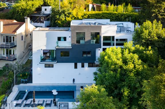 Caverna Estate - Luxury Hollywood Hills Estate w/ Pool, Spa & Panoramic Views - Image 5