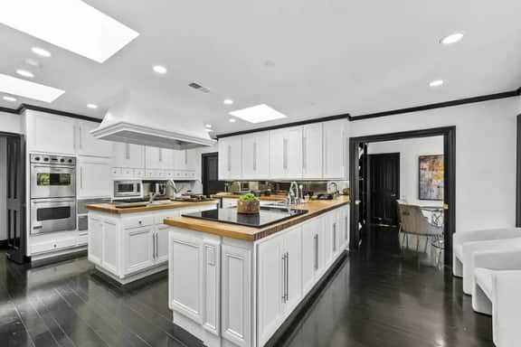 Fairway Pavilion: 5BR Bel Air Golf Course Estate - Image 4