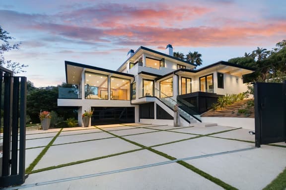 Sea Vista - Central Malibu Villa w/ Pool, Spa, & Ocean Views - Image 1