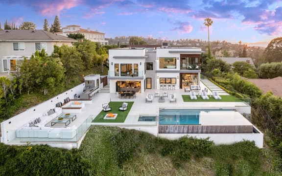 Gayle Villa - Stunning Modern Masterpiece with Breathtaking Views - Image 1