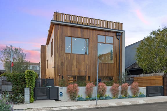 Cedar Loft Villa - 3BR with Rooftop Views and Luxe Amenities - Image 1