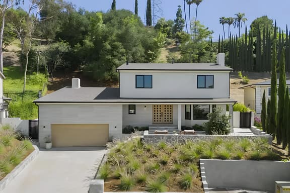 The Dona Modern - Prime Studio City Location with Indoor-Outdoor Flow - Image 1